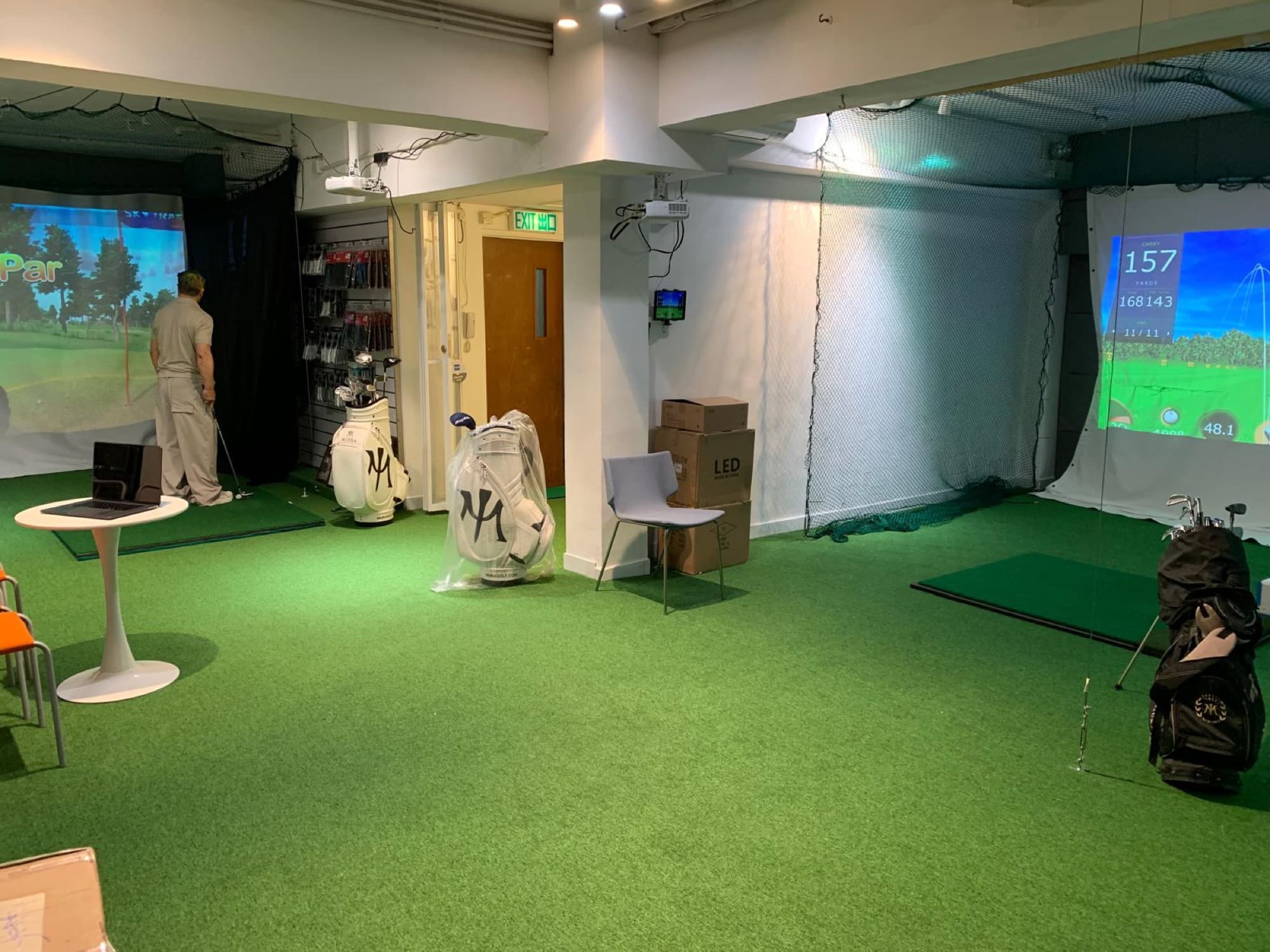 Golf Partners indoor simulator studio in Central, Hong Kong